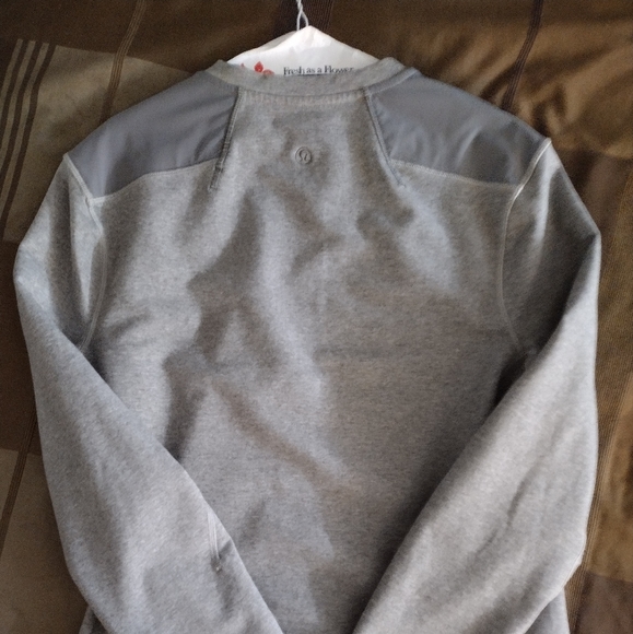 Lululemon VNeck Sweater small - Picture 2 of 4